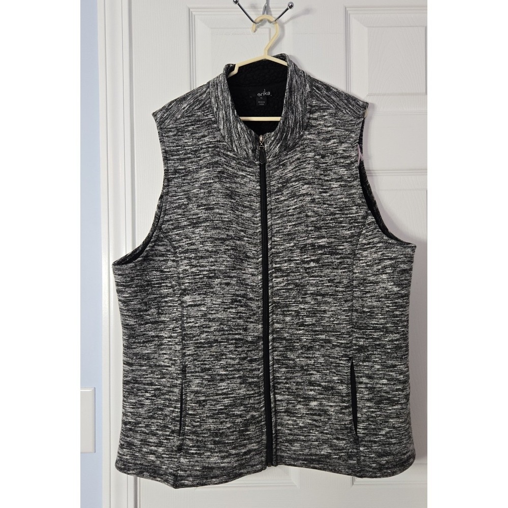 Erika Womans Vest‎ Size XL Wovwn Fleece With Sharpa Fabric in side Zipup.